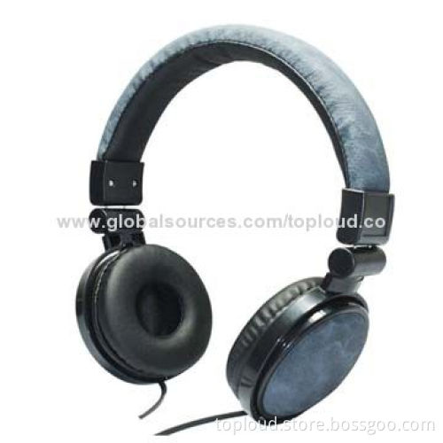 Novelty hot selling wired headphone, multiple media headphone with mic